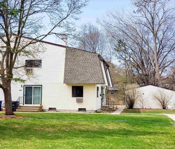 1760 Wendy Way, Neenah, WI, 54956
