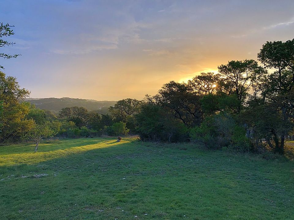 2nd image of 418 Mill Run