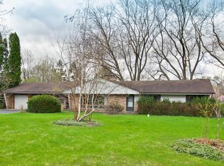 28385 W Arch Dr, Barrington, IL 60010