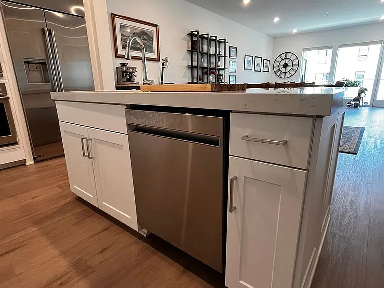 3609 Rivington — Photo 5