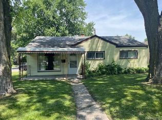 451 3rd Ave, Pontiac, MI 48340
