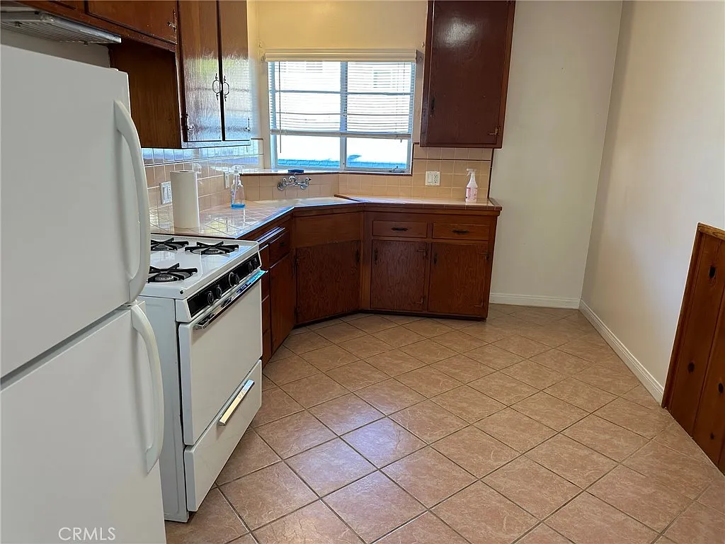 1 bed, 550 sqft, $1,750 — Photo 4