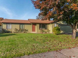 3140 Juniper St, Sweet Home, OR 97386