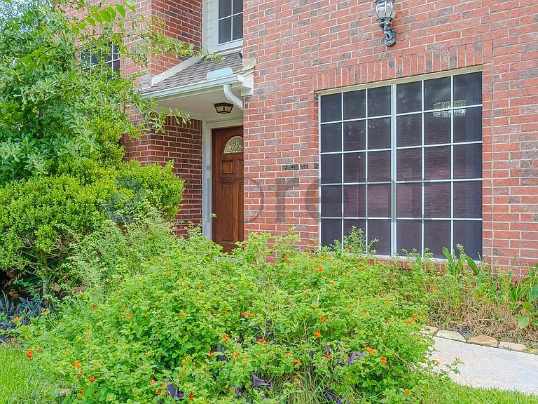 3402 Haydee Rd — Photo 2