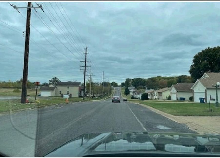 Exterior Neighborhood (street photo)