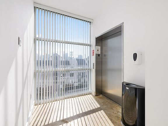 5th image of 900 SW 7th St APT 505