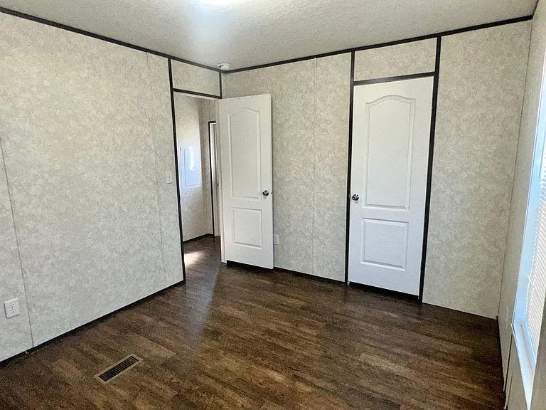 508 Blakley Dr — Photo 15
