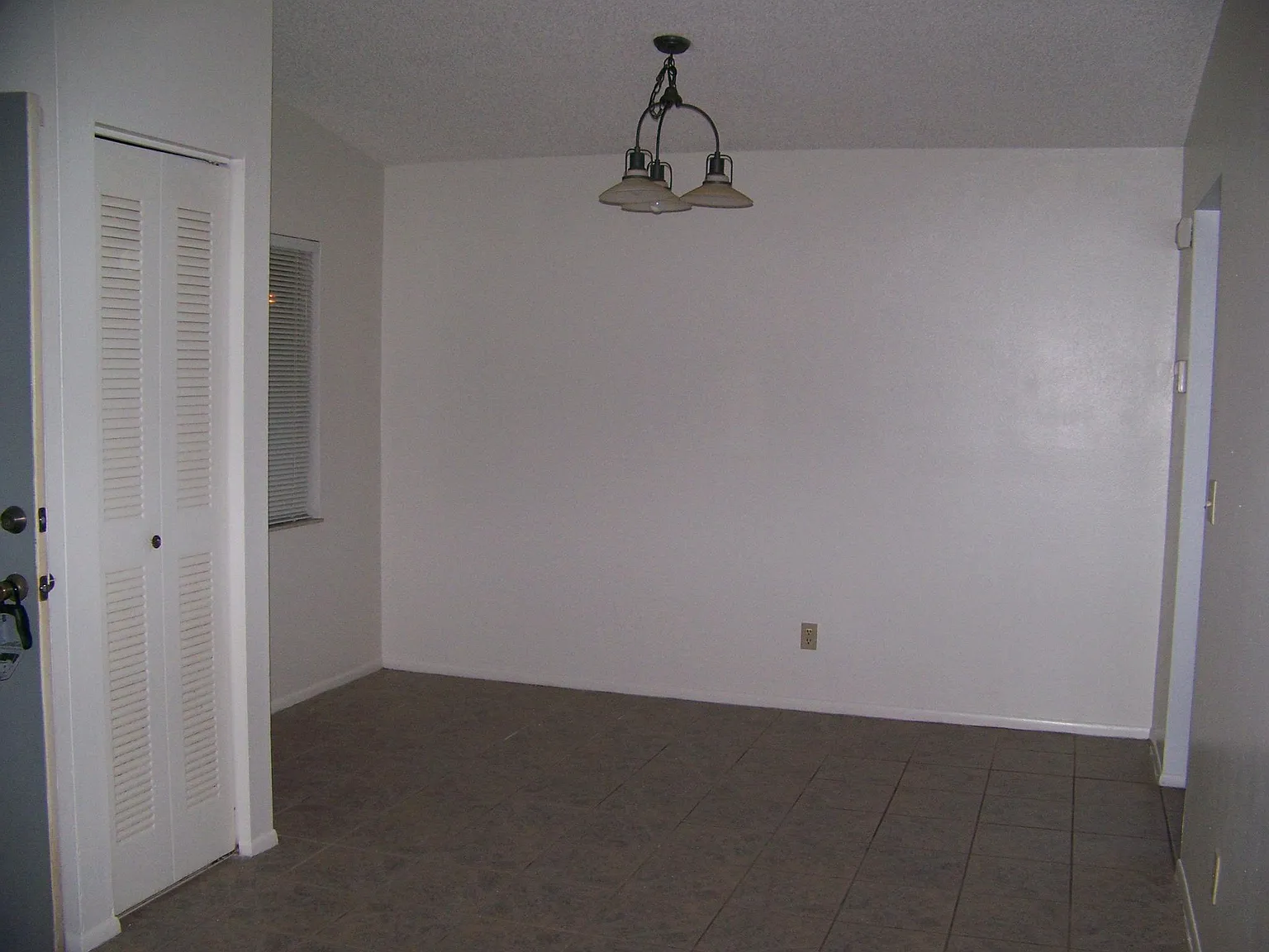 1 bed, 648 sqft, $975 — Photo 4