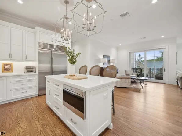 80 Claremont Rd #101, Bernardsville Boro, NJ 07924