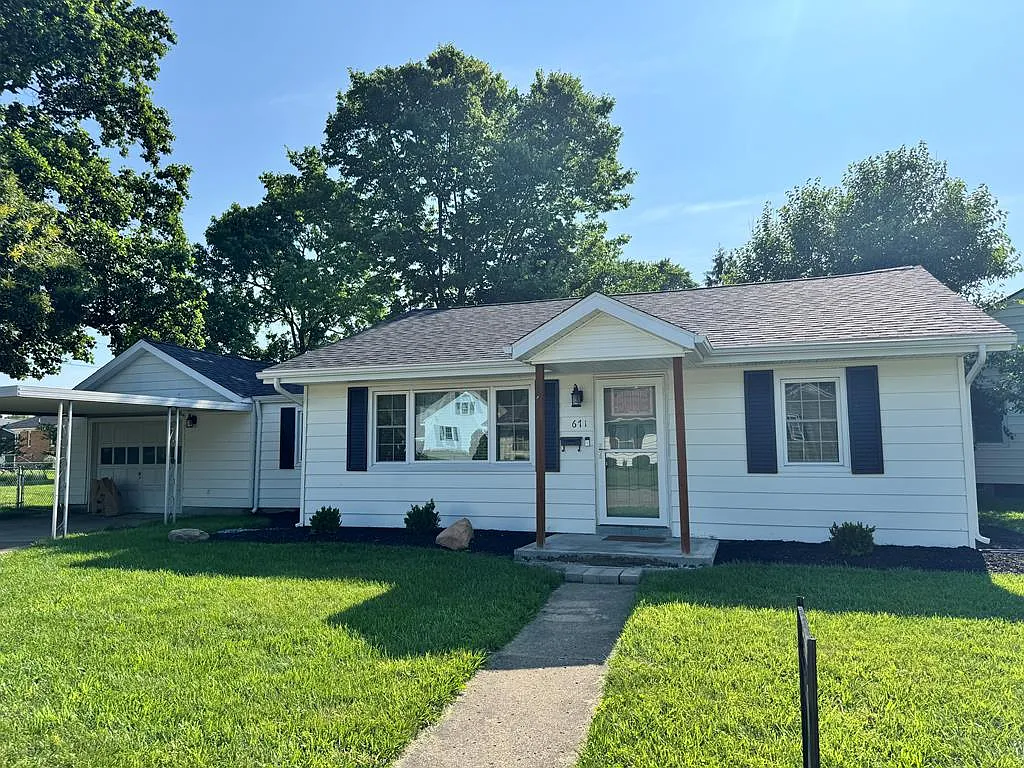 671 Cedar St photo 1
