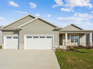 1284 Hickory Ridge Dr, Marion, IA 52302