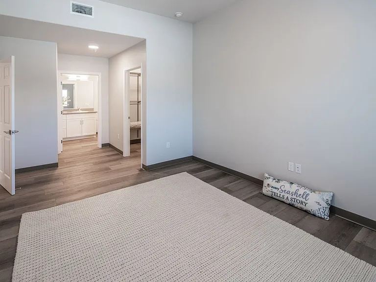 Village Place Apartments — Photo 68