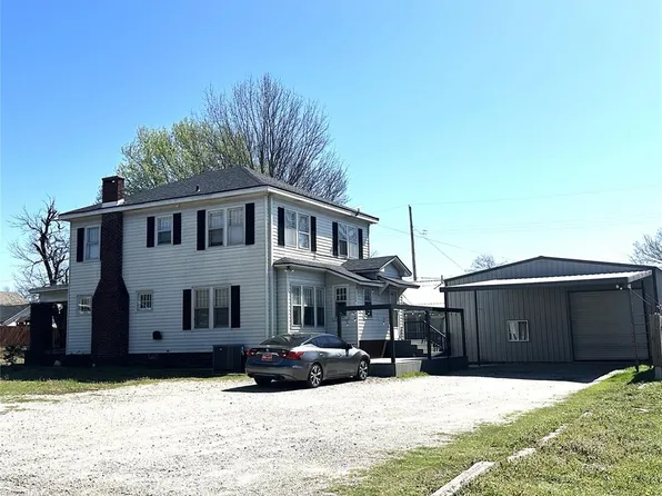 501 E 9th St, Holdenville, OK 74848