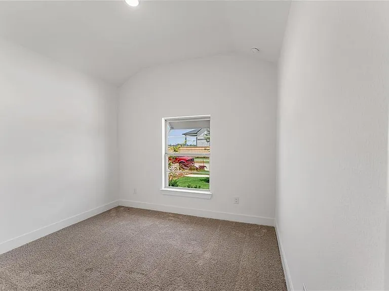 29751 Bur Creek Ln — Photo 22
