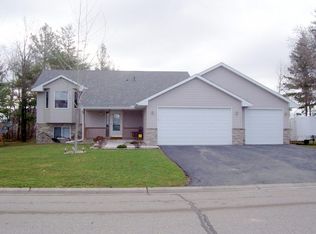 97 Mallard Pass Trl, Howard Lake, MN 55349
