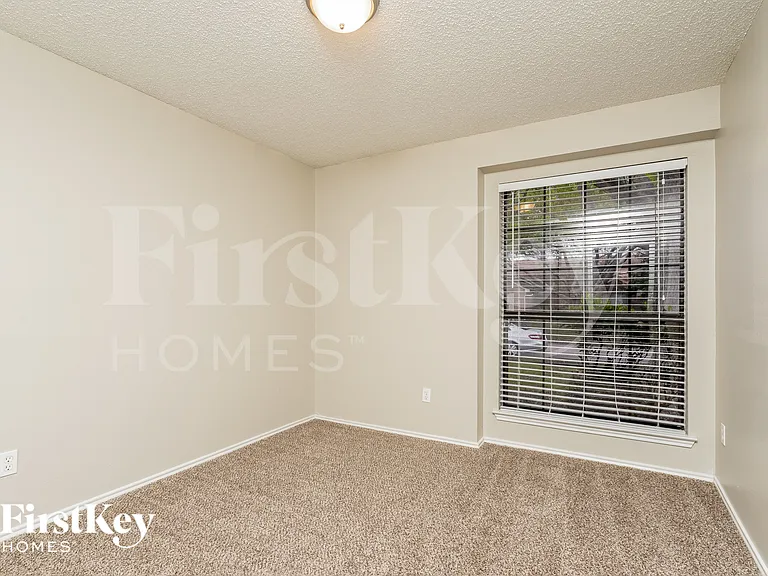 7921 Rice Dr — Photo 13