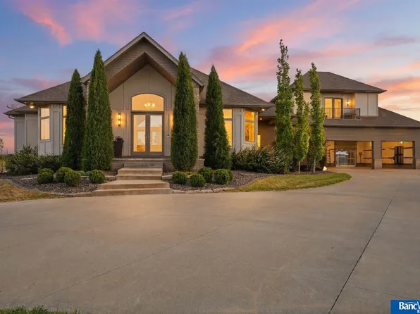 5280 Prairie Sage Dr, Roca, NE 68430