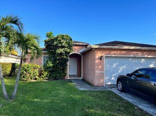 5605 SW 19th St, West Park, FL 33023