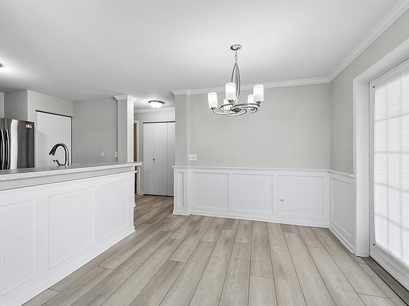 5th image of 1009 Silverstone Dr #1009