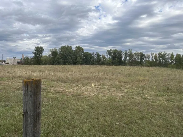 XX Superior Avenue, Tomah, WI 54660