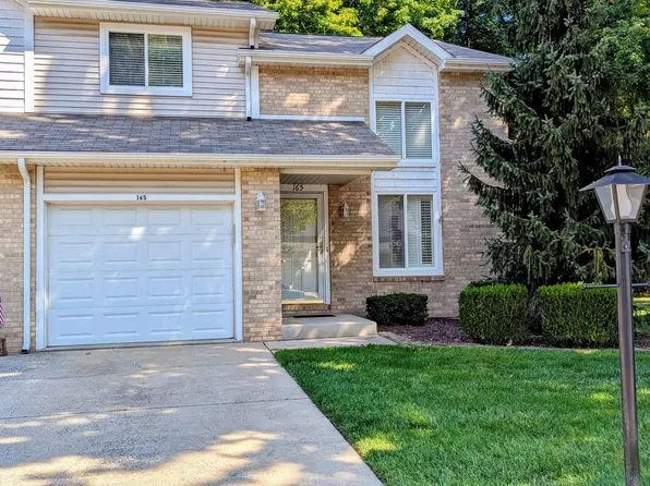 165 Indian Ridge Dr #165, Michigan City, IN 46360