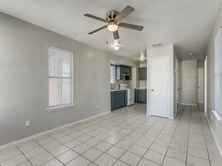 7575 Windsor Oaks #7575 — Photo 5