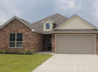 105 Cascade Rd, Rayne, LA 70578