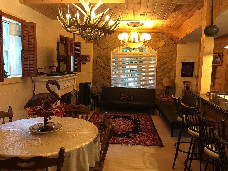 1st image of 113 Pinecroft Rd