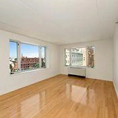 Rented by Keller Williams NYC | media 19