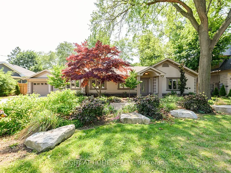 176 Maplewood Rd — Photo 1
