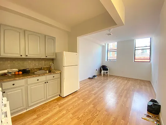 Rented by Douglas Elliman | media 2