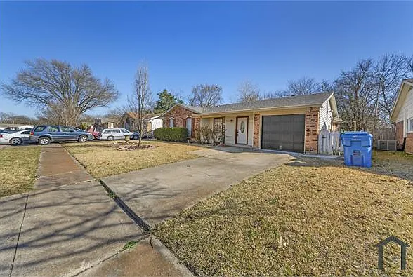 3014 Patricia Ln — Photo 32
