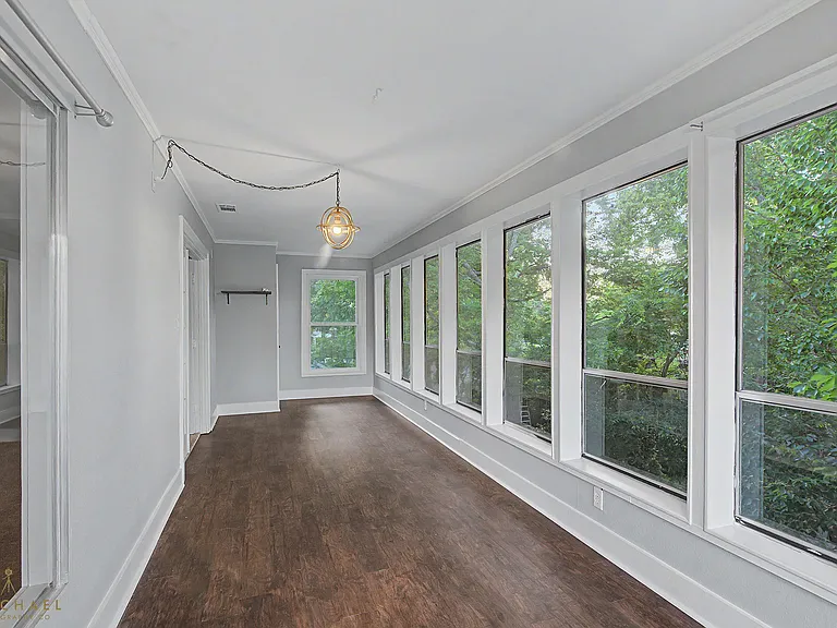 420 Forest Ave — Photo 17