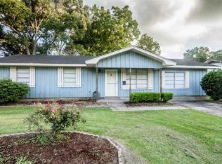 9195 McLean St, Beaumont, TX 77707