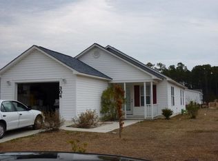 304 Blue Fan St, Surf City, NC 28445