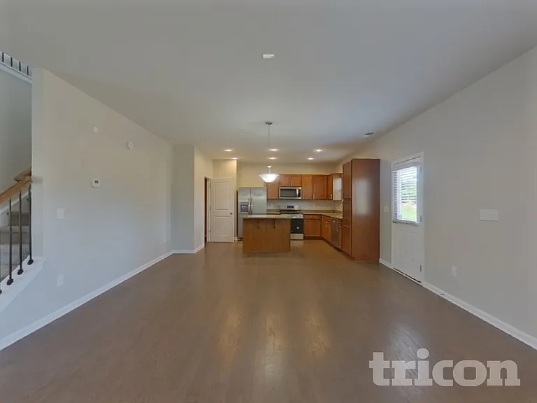 280 Paulownia Cir — Photo 3