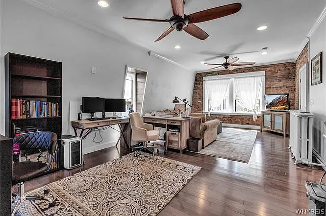 133 Elmwood Ave — Photo 4