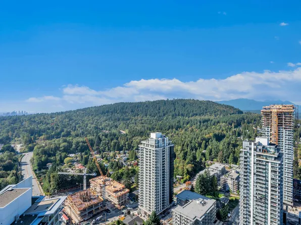 567 Clarke Rd #3202, Coquitlam, BC V3J 3X4