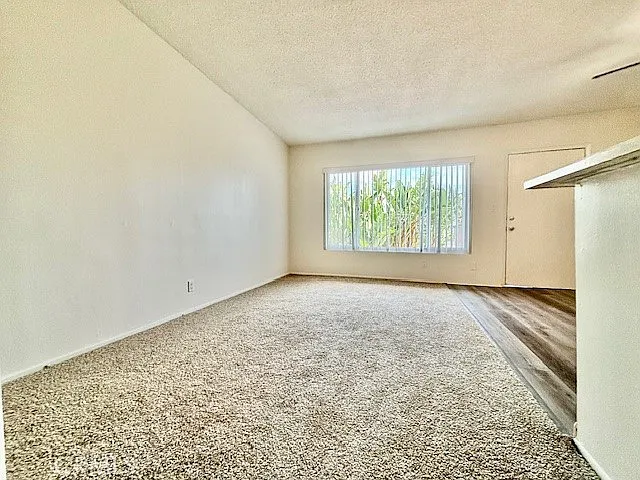 1826 W Sallie Ln #4 — Photo 32