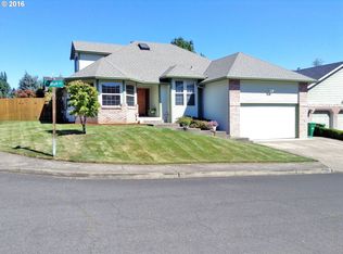 13013 SE Bluff Dr, Clackamas, OR 97015