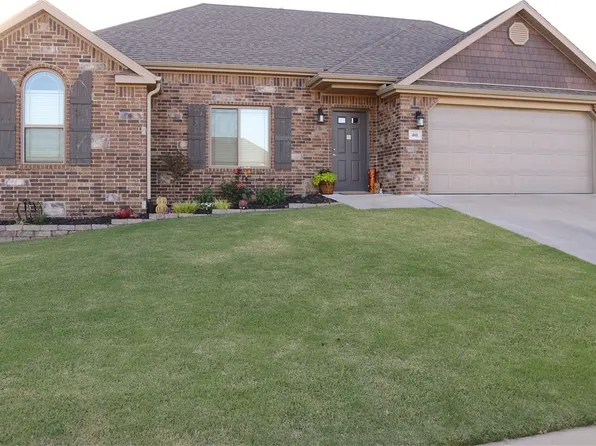 461 Captain Marshall St, Prairie Grove, AR 72753
