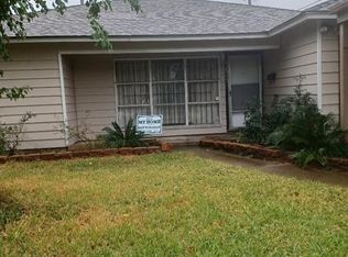 9025 Topaz St, Houston, TX 77063
