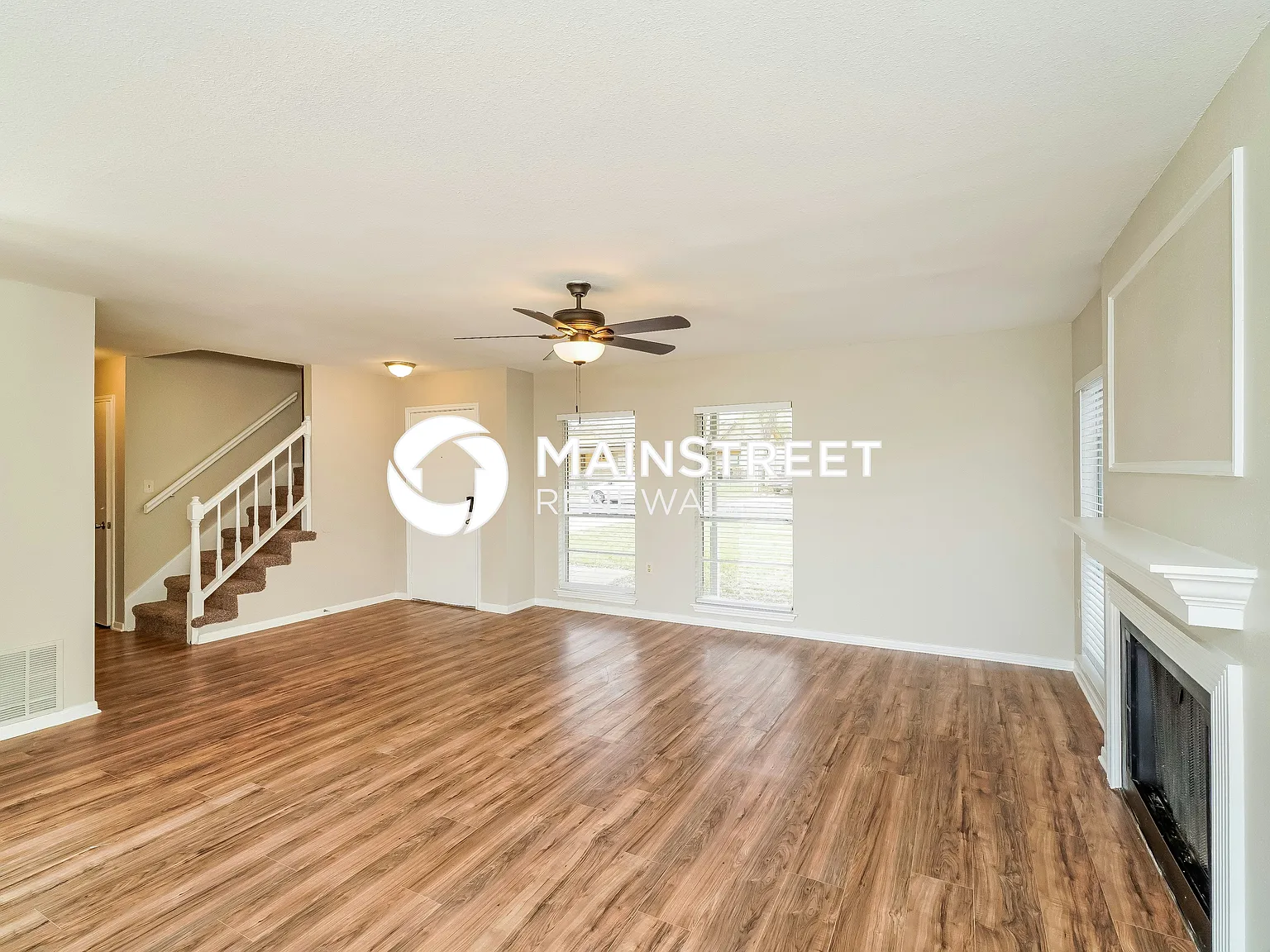 6046 Whispering Lake St — Photo 3