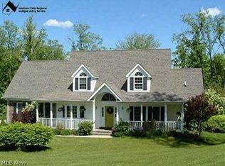 10590 Auburndale Dr, Chagrin Falls, OH 44023