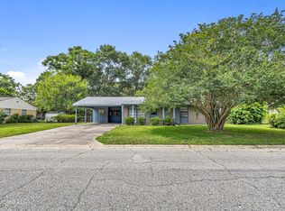 2036 Hand Dr, Gulfport, MS 39507