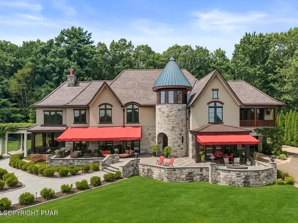 1212 Burger Hollow Rd, Effort, PA 18330