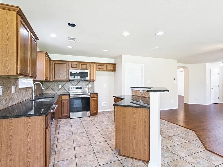 10315 Timber Country — Photo 9