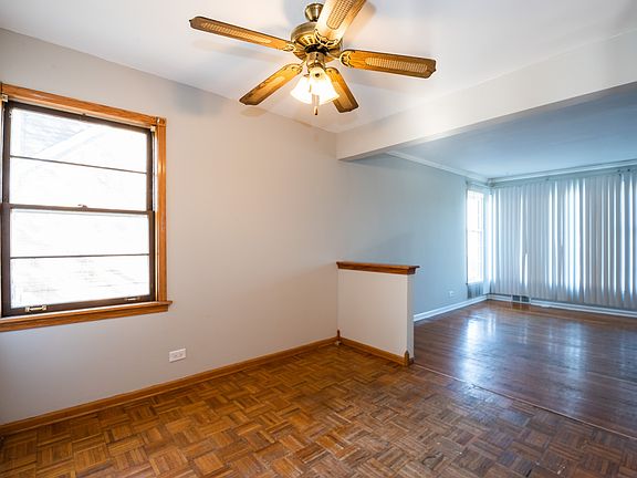 4th image of 749 E 154th Pl