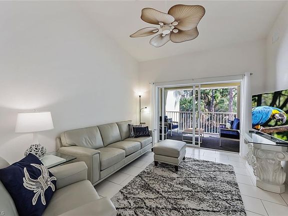 4th image of 25727 Lake Amelia WAY #205