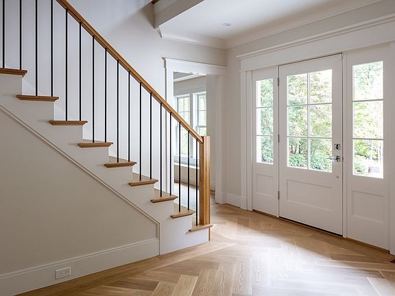 3rd image of 36 Yorkshire Rd